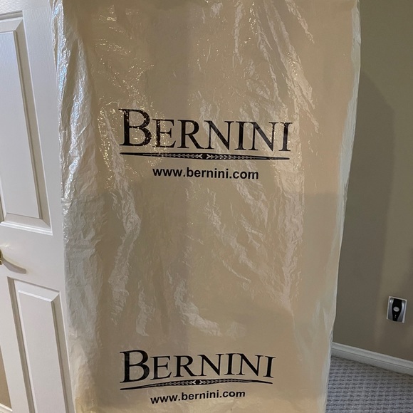 MENS MINK BERNINI COAT. ORIGINAL PRICE $24,995!! - Picture 5 of 6